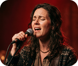 Рок-вокалистам