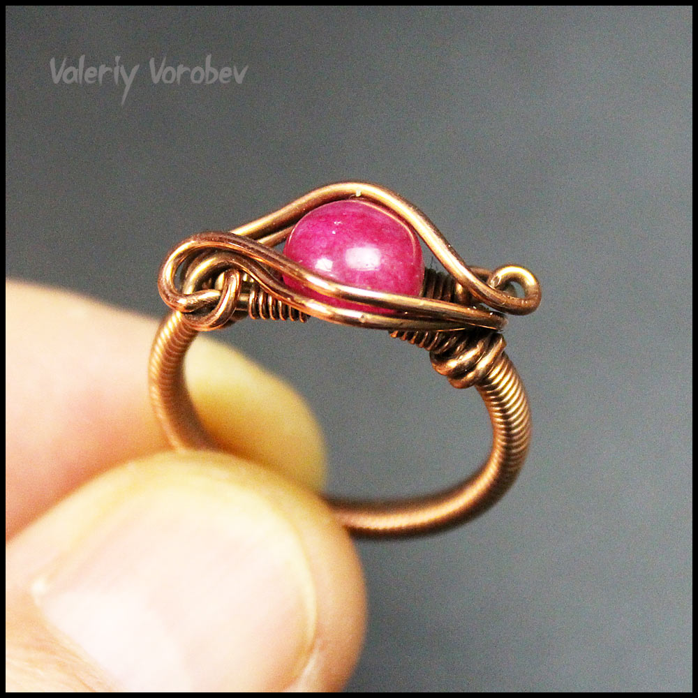 кольца из проволоки и камней в технике wire wrap