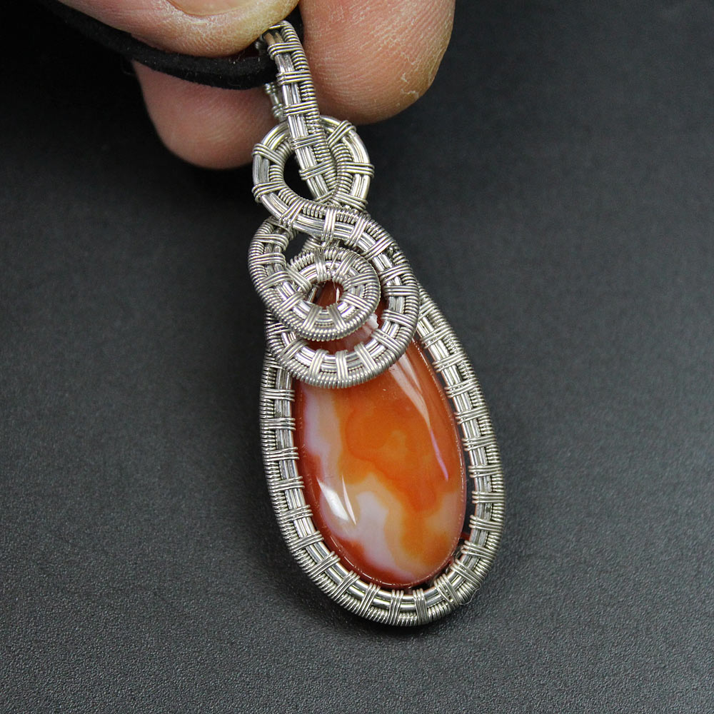 Серебро и агат. Работа Валерия Воробьева.