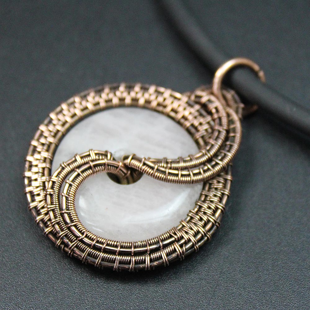 Авторские Кулоны из проволоки с камнем Пончик в технике Wire Wrap